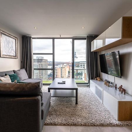 Belfast Quarters: 10Th Floor Gem Apartment Bagian luar foto