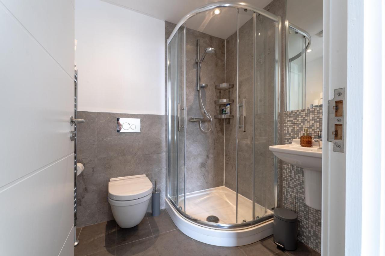 Belfast Quarters: 10Th Floor Gem Apartment Bagian luar foto