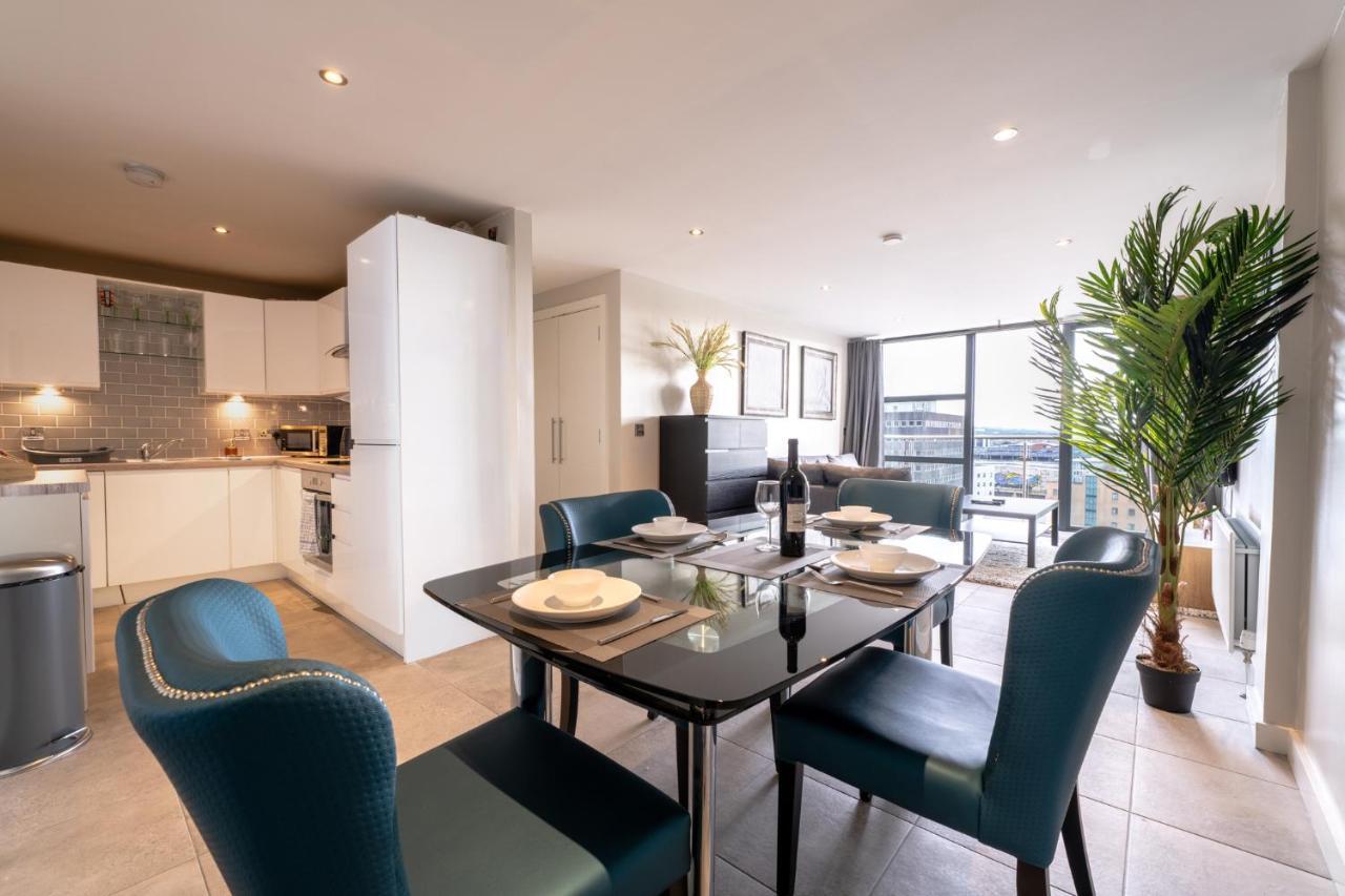 Belfast Quarters: 10Th Floor Gem Apartment Bagian luar foto